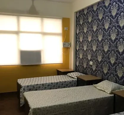 Sharing Room